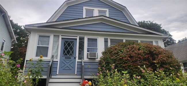 Building Photo - 124 Corlies Ave Rental