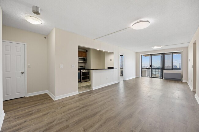 Photo - 45 River Dr S Unit 3002