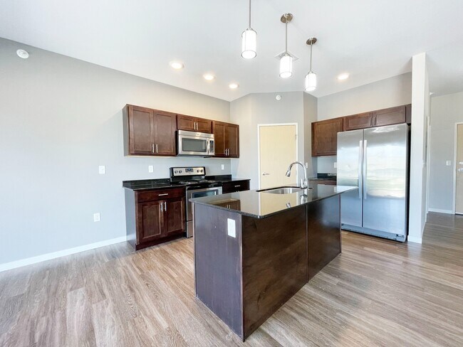 Coulee Ridge Apartments 2 Bedroom Kitchen