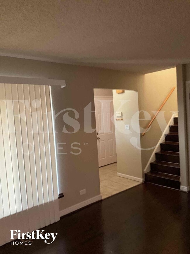 Photo - 16211 Fox Ct