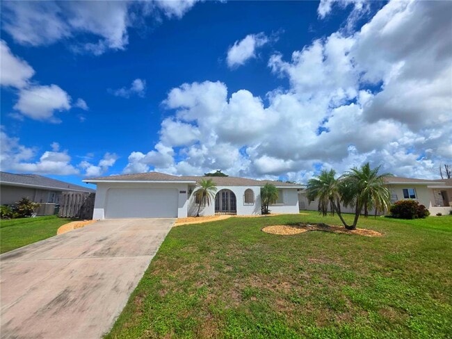 Photo - 1379 Cambridge Dr