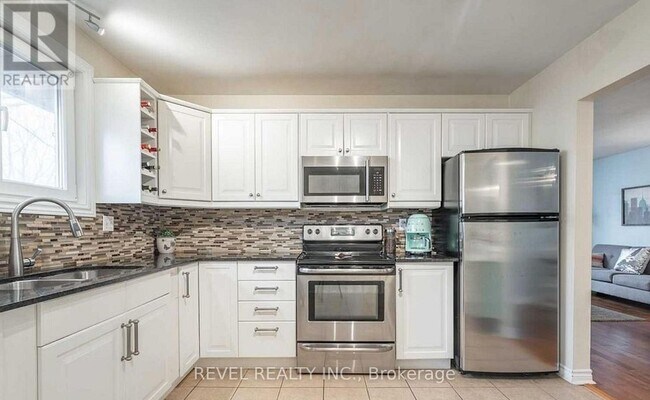 Photo - 9 Balmoral Ct