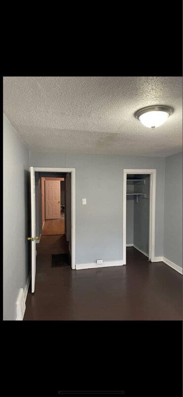 Photo - 7104 Florence Pl