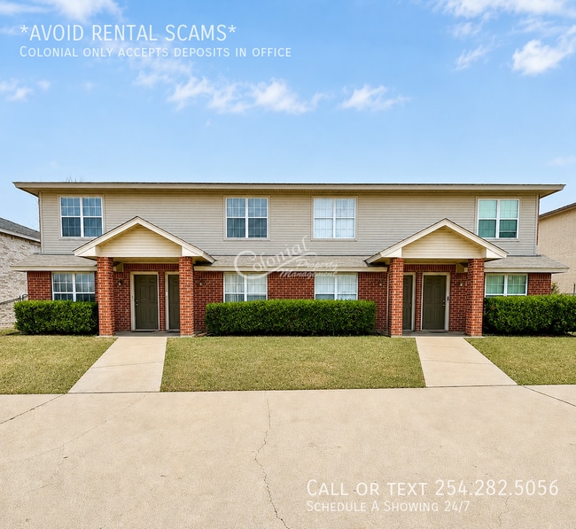 Building Photo - 2806 Leroy Cir Unit B
