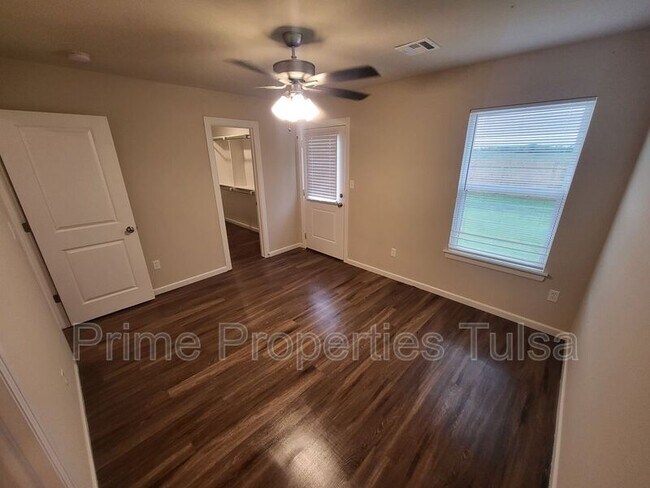 Photo - 1511 Rosewood Dr