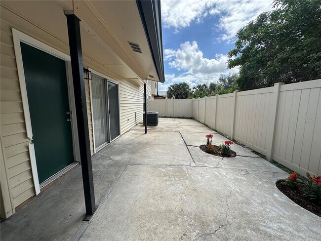 Photo - 1817 Townhall Ln