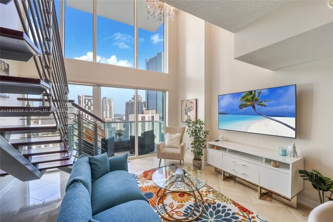 Building Photo - 41 SE 5th St Unit 1505 Rental