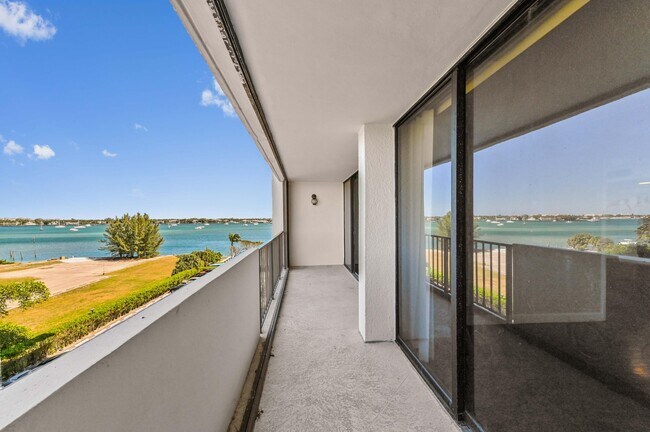Photo - 5600 N Flagler Dr Unit 506