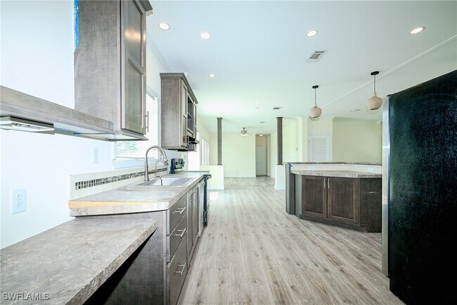 Photo - 4660-0 43rd Ave NE