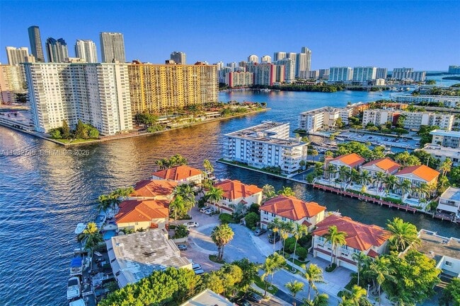 Photo - 3942 NE 171 St