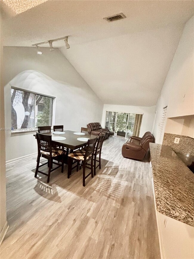 Building Photo - 9081 SW 138th Pl Unit 9081