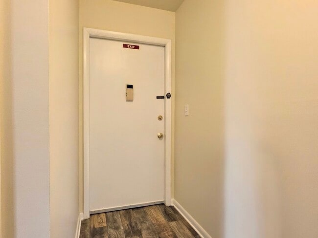 Photo - 63 Terrace Ave Unit 4