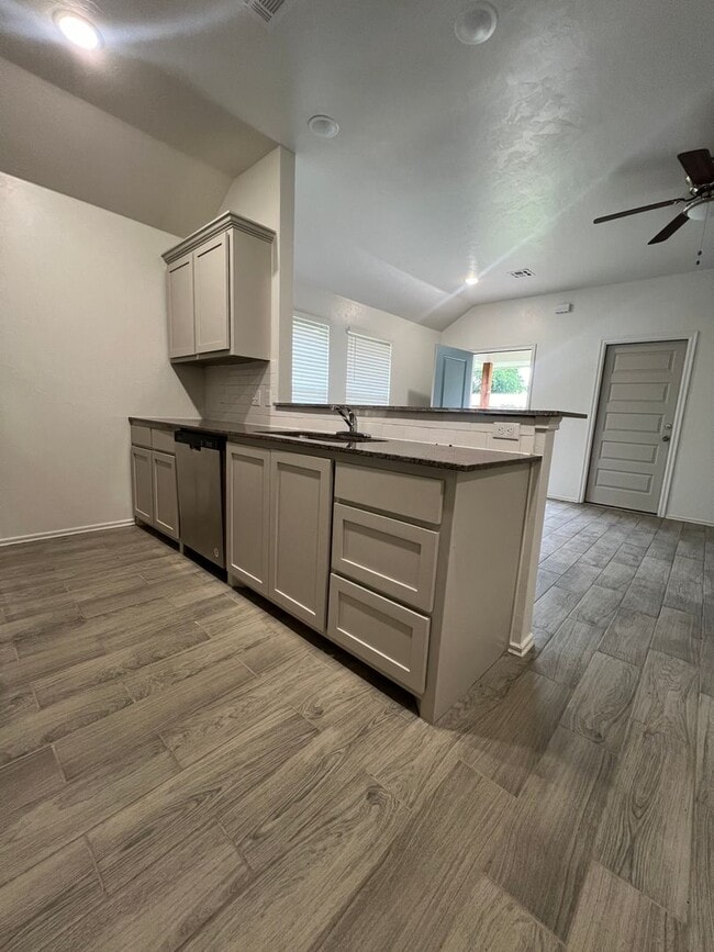 Photo - 1210 SW New York Ave Unidad 1210 SW New York-  B