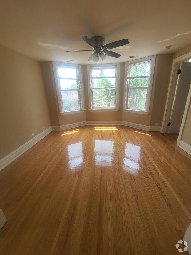 Building Photo - 5632 W Berenice Ave Unit 2 Rental