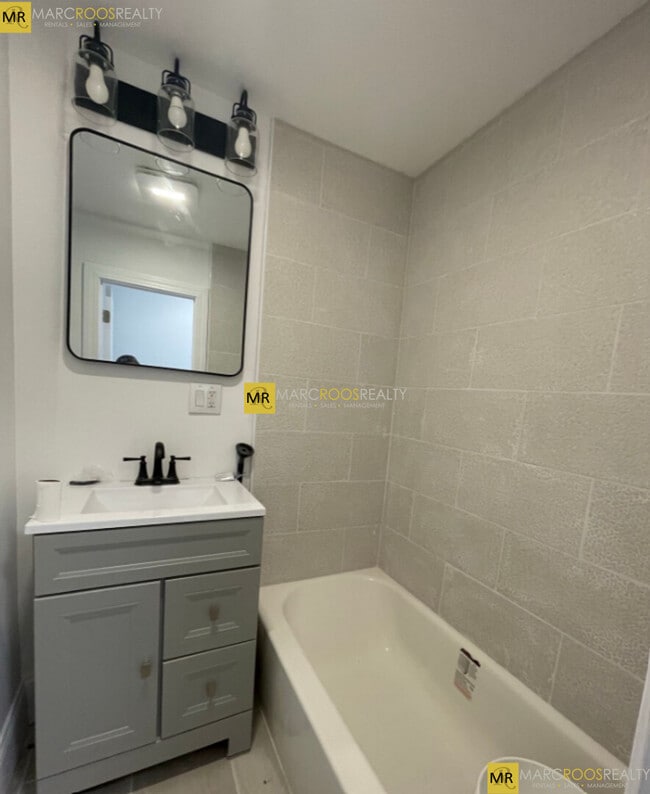 Photo - 113 Orleans St