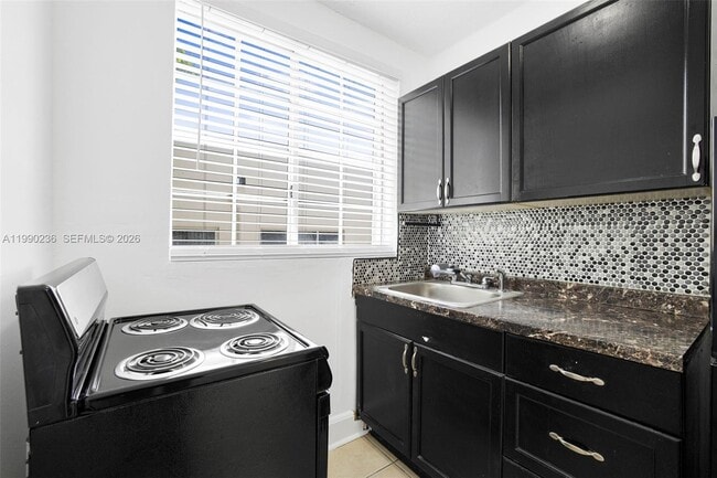 Photo - 1563 SW 2nd St Unit 8