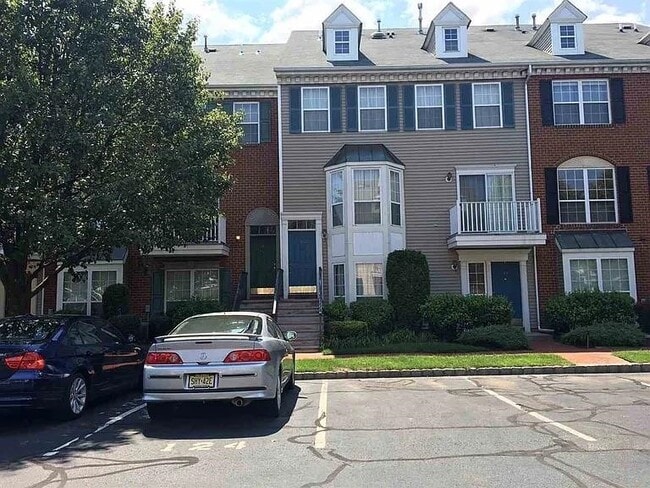 Photo - 31 Cypress St Condo