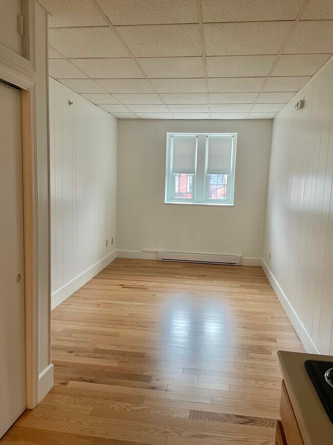 Photo - 264 Newbury St Unit 1