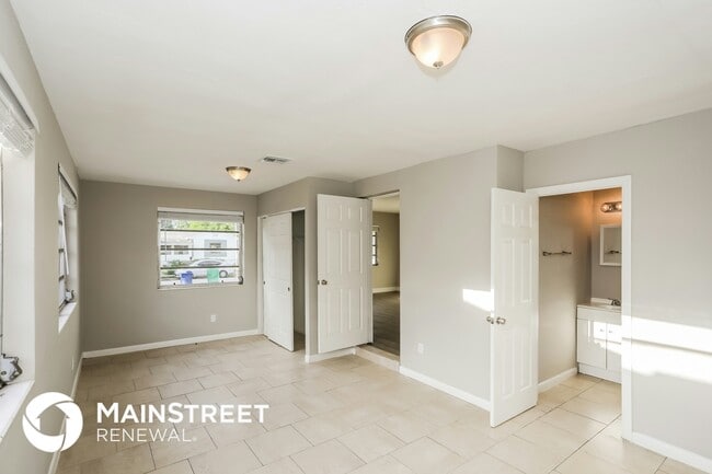 Photo - 2910 NW 70th Terrace
