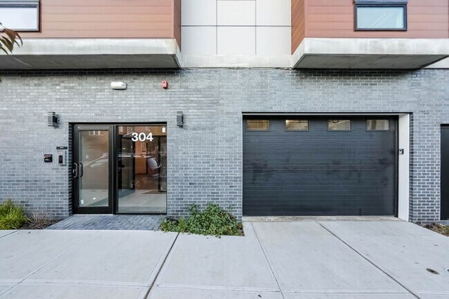 Photo - 304 61st St Unit # 3D