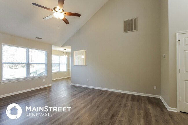 Photo - 6005 Brick Landing Dr