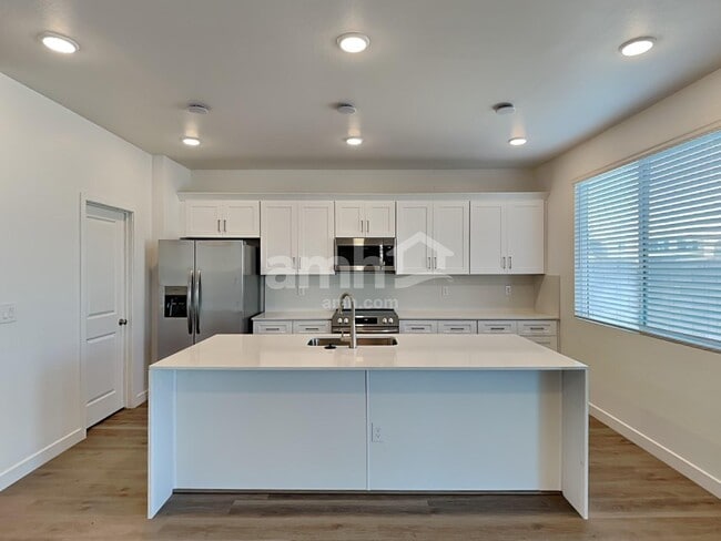 Photo - 12634 W Flynn Ln