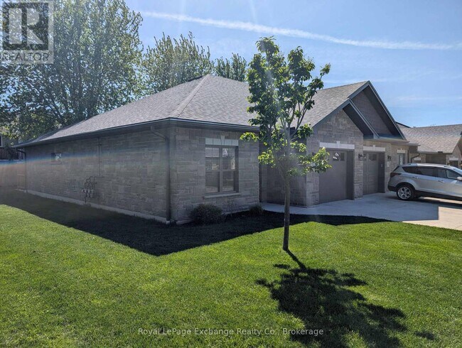 Photo - 775 Campbell Ave