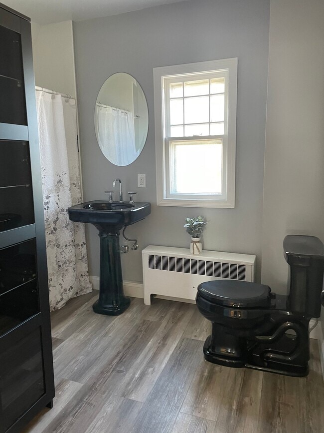 Photo - 308 County St Unidad 3