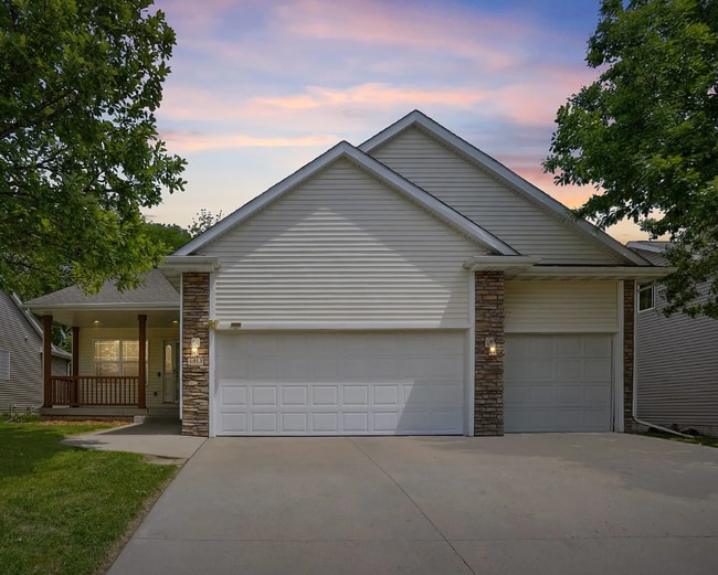 Building Photo - 4813 Sawyers Dr