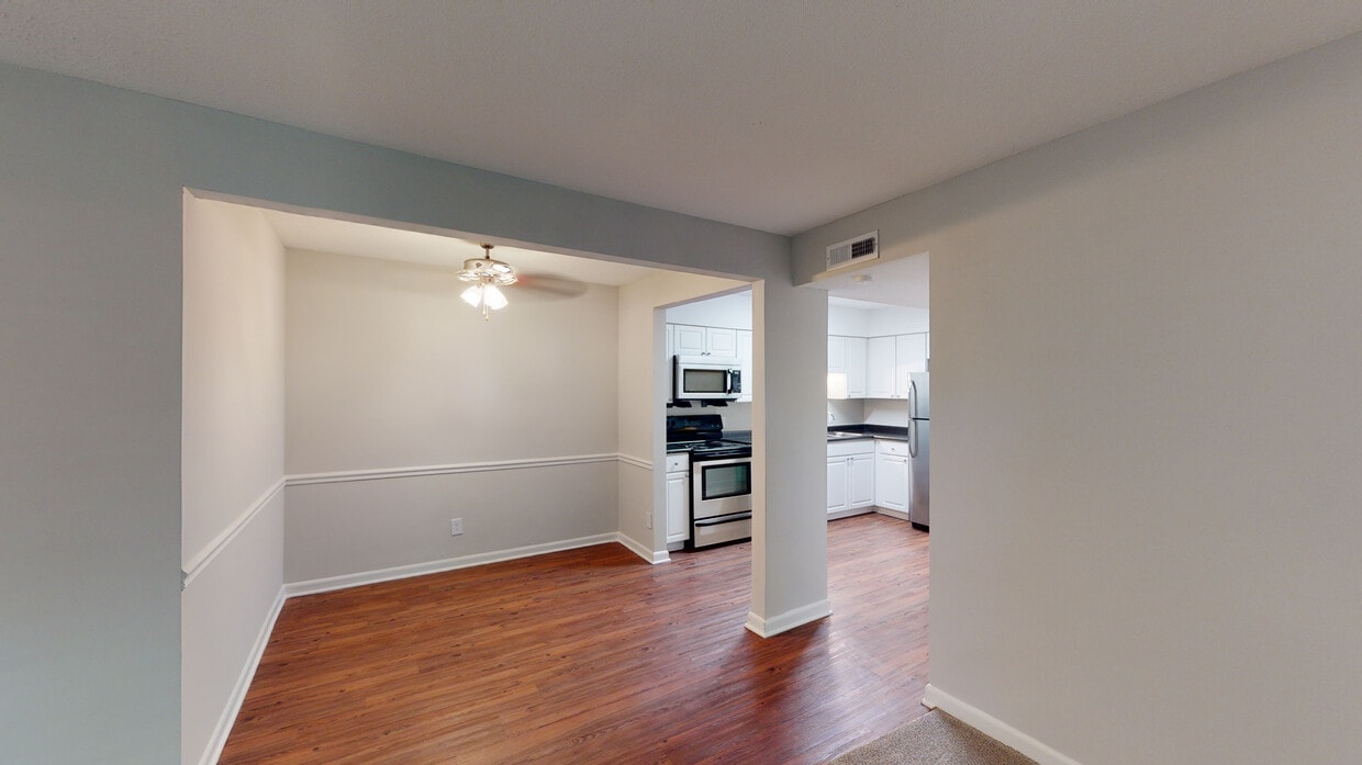 Photo - Carolina - Students save up to 10%! Apartments