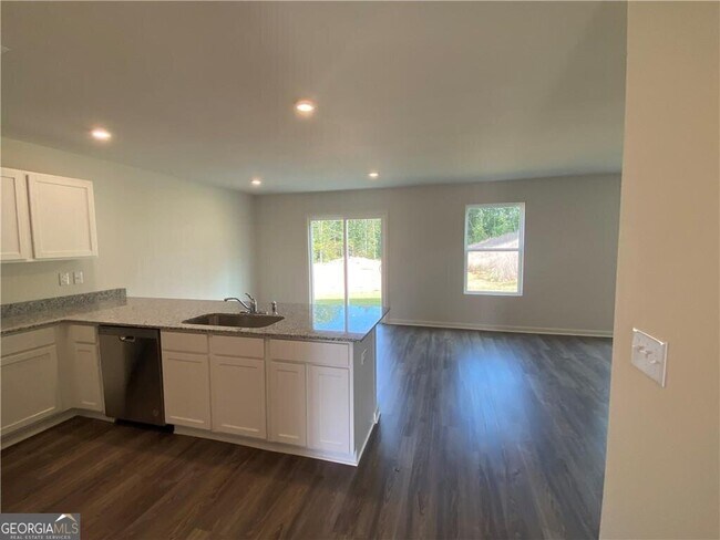 Photo - 536 Pemberton St