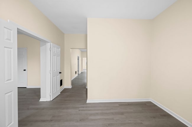 Photo - 4935 Hummelsheim Ave