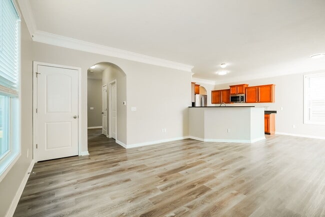 Photo - 123 Purple Leaf Ln