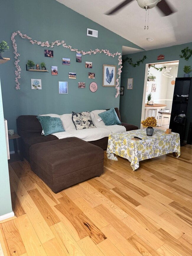 Photo - 5801 Pleasant Woods Ct