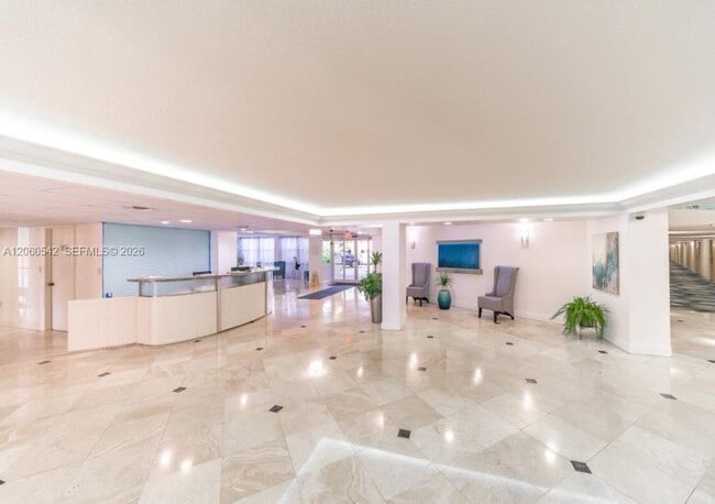 Photo - 800 Parkview Dr Unit 222