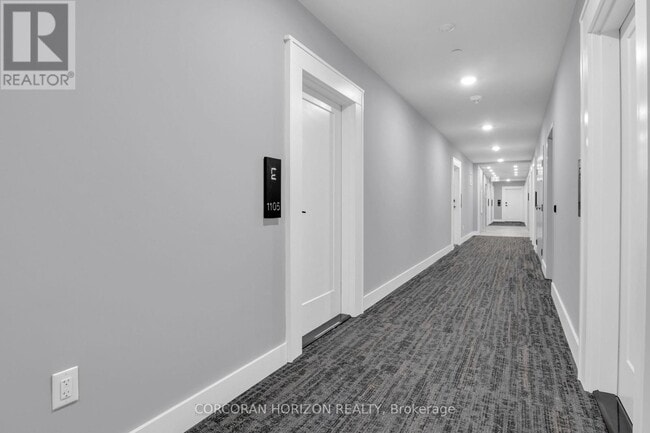 Photo - 71 Wyndham St S Unit 1105