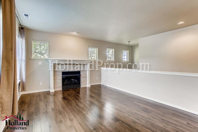 Photo - 977 NE 73rd Ave