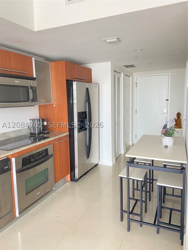 Photo - 185 SW 7th St Unit 3206