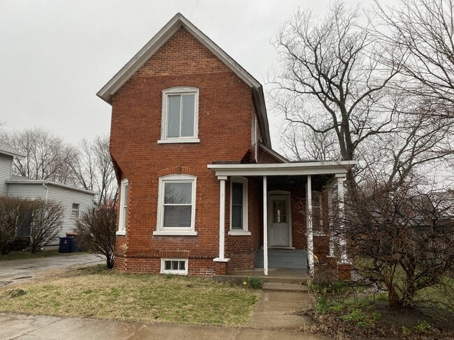 Photo - 11 W 14th St