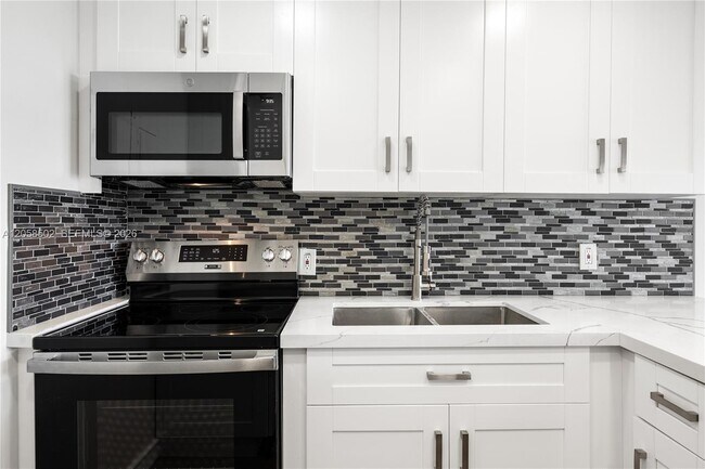 Photo - 16740 NE 9th Ave Unit 809