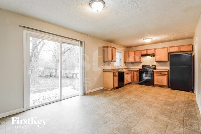 3039 Forrest Park Rd SE