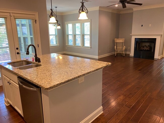Photo - 1828 Seagrave Ct