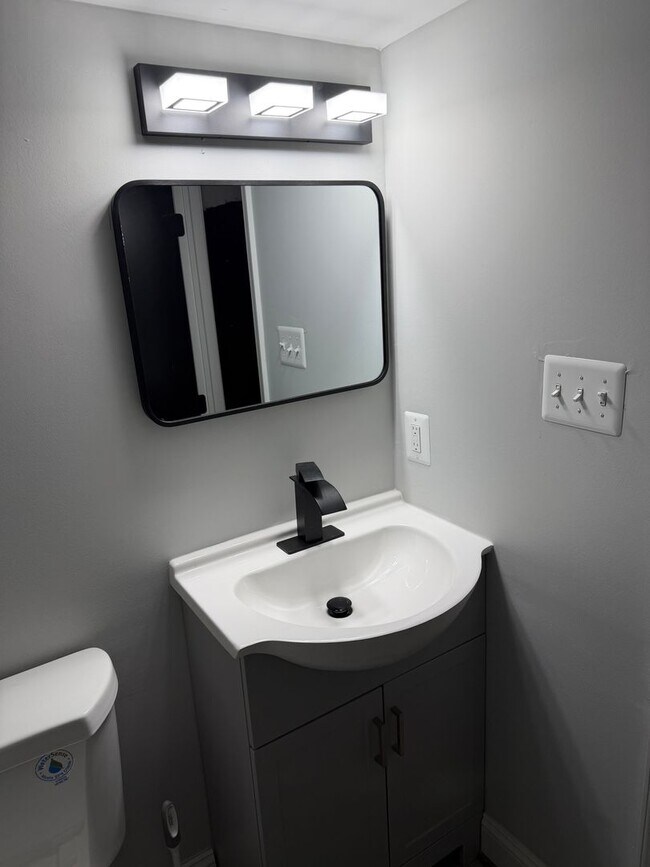 Photo - 716 E 23rd St Unit BC AVAILABLE $650