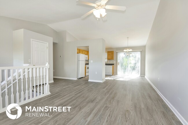 Photo - 839 Memory Ln