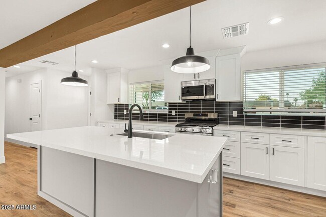 Photo - 3016 E Turney Ave