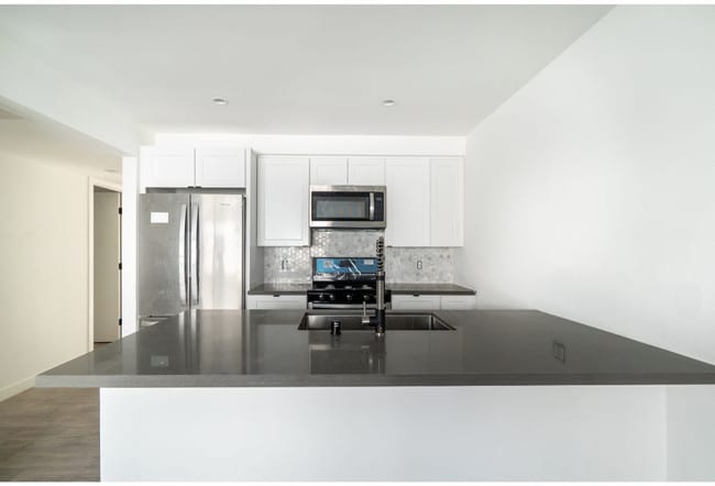 Photo - 3168 Wabash Ave