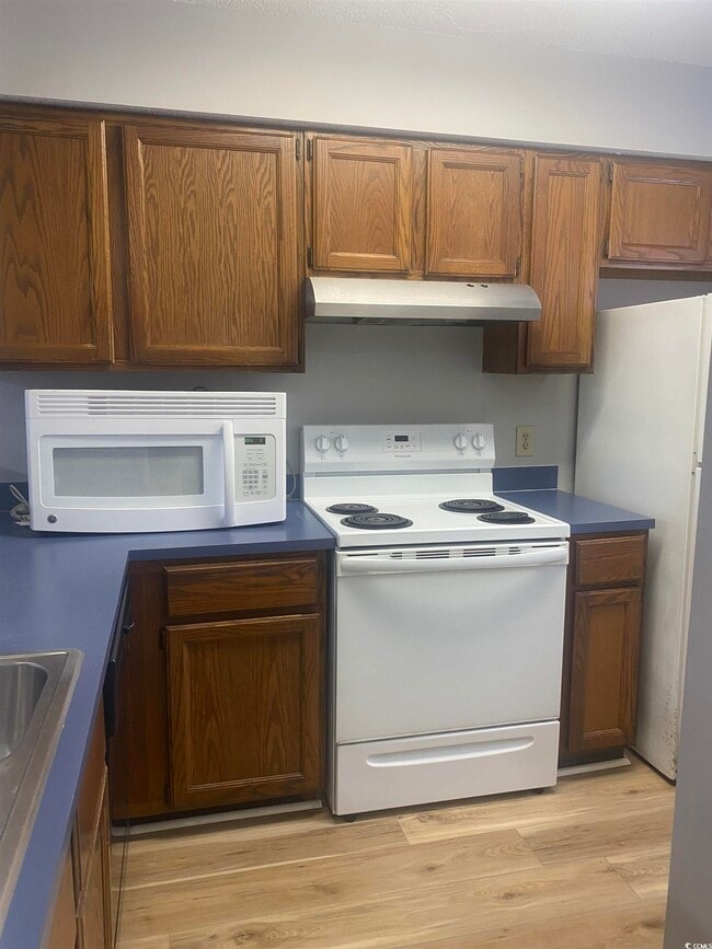 Building Photo - 409 Garden Dr Rental