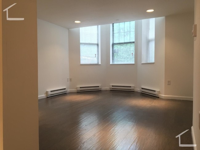 111 Queensberry St Unidad D