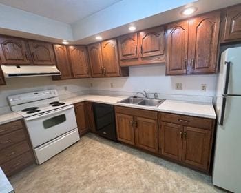 Photo - 509 Oak Glen Dr Unit 4