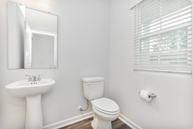 Photo - 1129 Boswell Ct